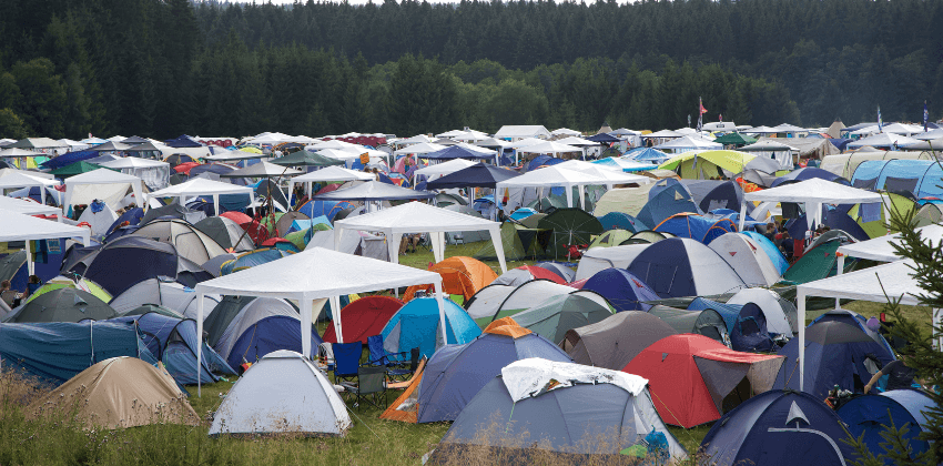 Guide til valg af telt til festival: Sov tørt, godt og lidt mindre elendigt